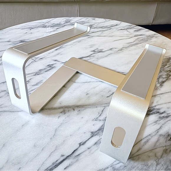 Laptop Stand • Compatible with Laptops from 10 to 15” • Silver • EUC - Picture 8 of 12